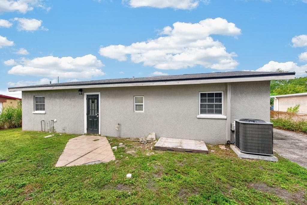 Single Family Residence at 725 STRAIN BLVD, LAKELAND, photo 59 of 78