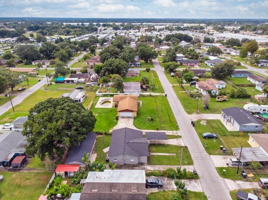 Single Family Residence at 725 STRAIN BLVD, LAKELAND, photo 75 of 78
