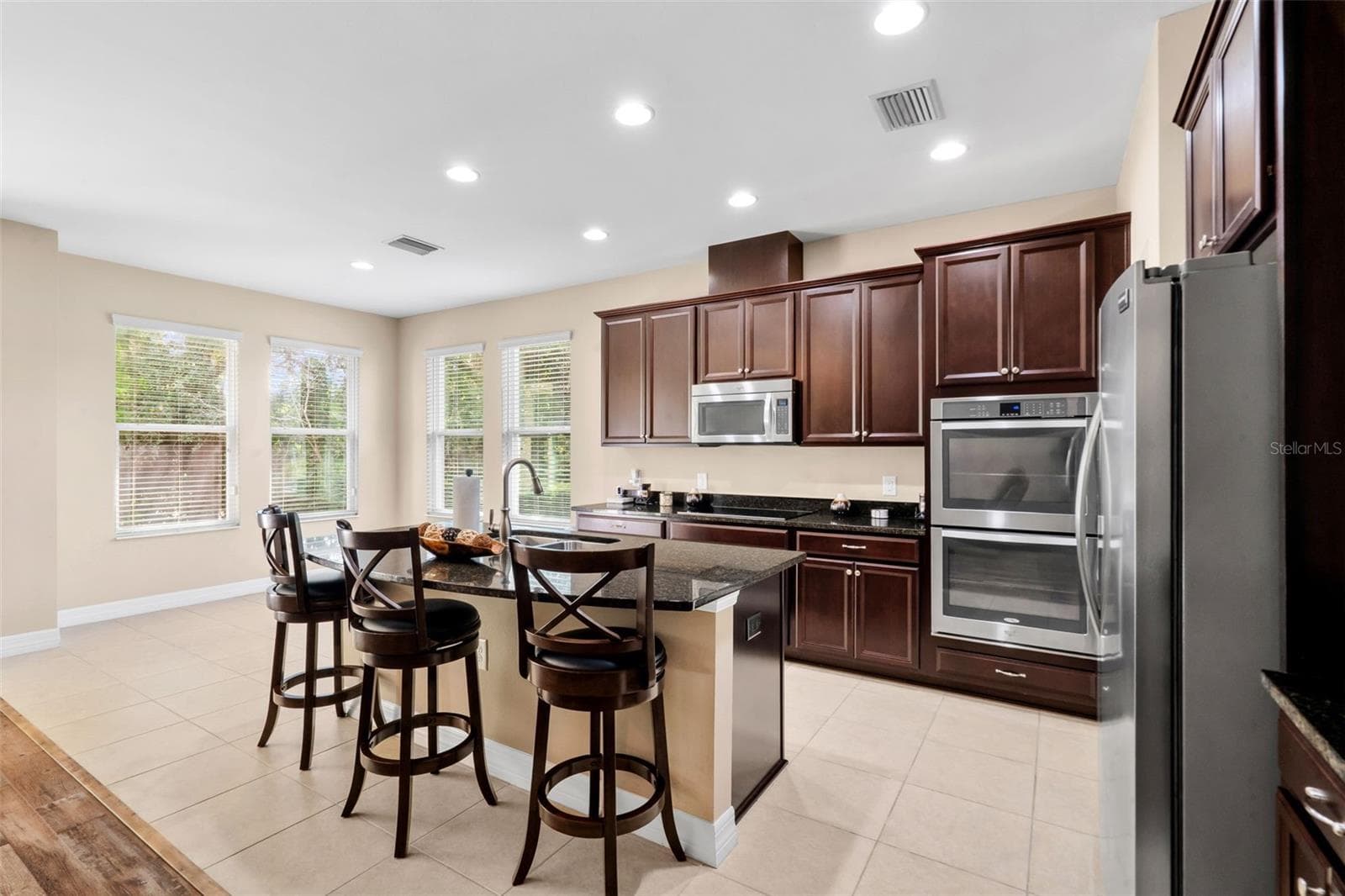 Kitchen - 4432 VERMILLION SKY DR, WESLEY CHAPEL