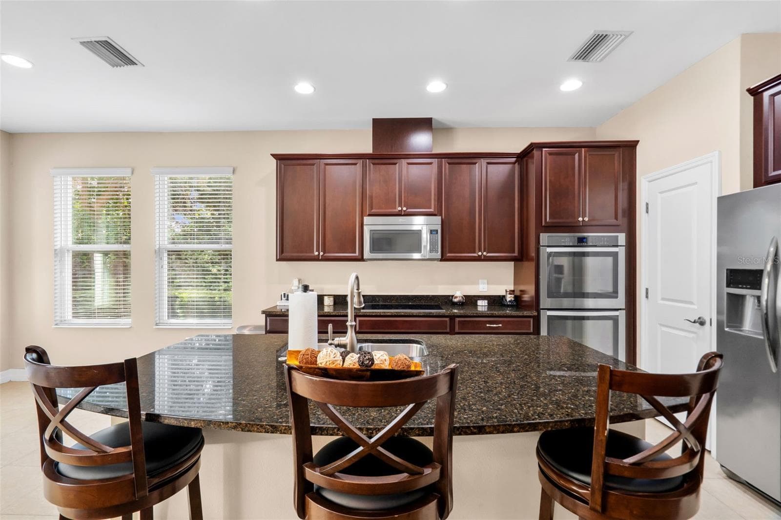 Kitchen - 4432 VERMILLION SKY DR, WESLEY CHAPEL