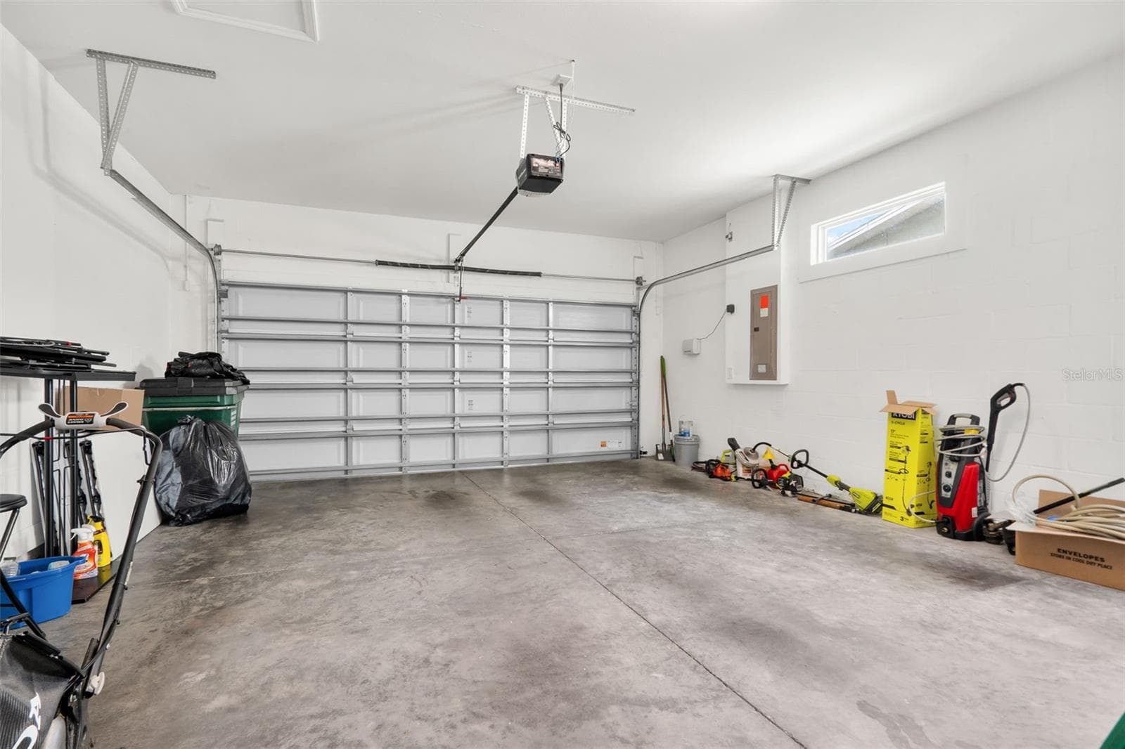 Garage - 4432 VERMILLION SKY DR, WESLEY CHAPEL