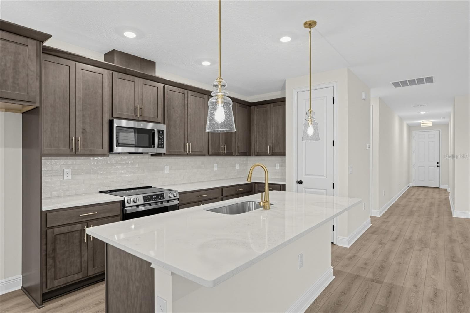 Single Family Residence at 30134 EMERALD FOREST DR, MOUNT DORA, photo 15 of 38