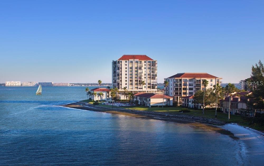 Casa G Building - with 12 floors of spectacular views - 6265 SUN BLVD #805, ST PETERSBURG