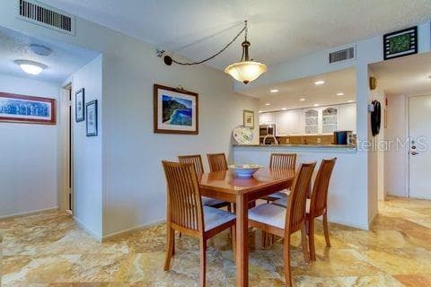 Condominium at 6265 SUN BLVD #805, ST PETERSBURG, photo 17 of 35