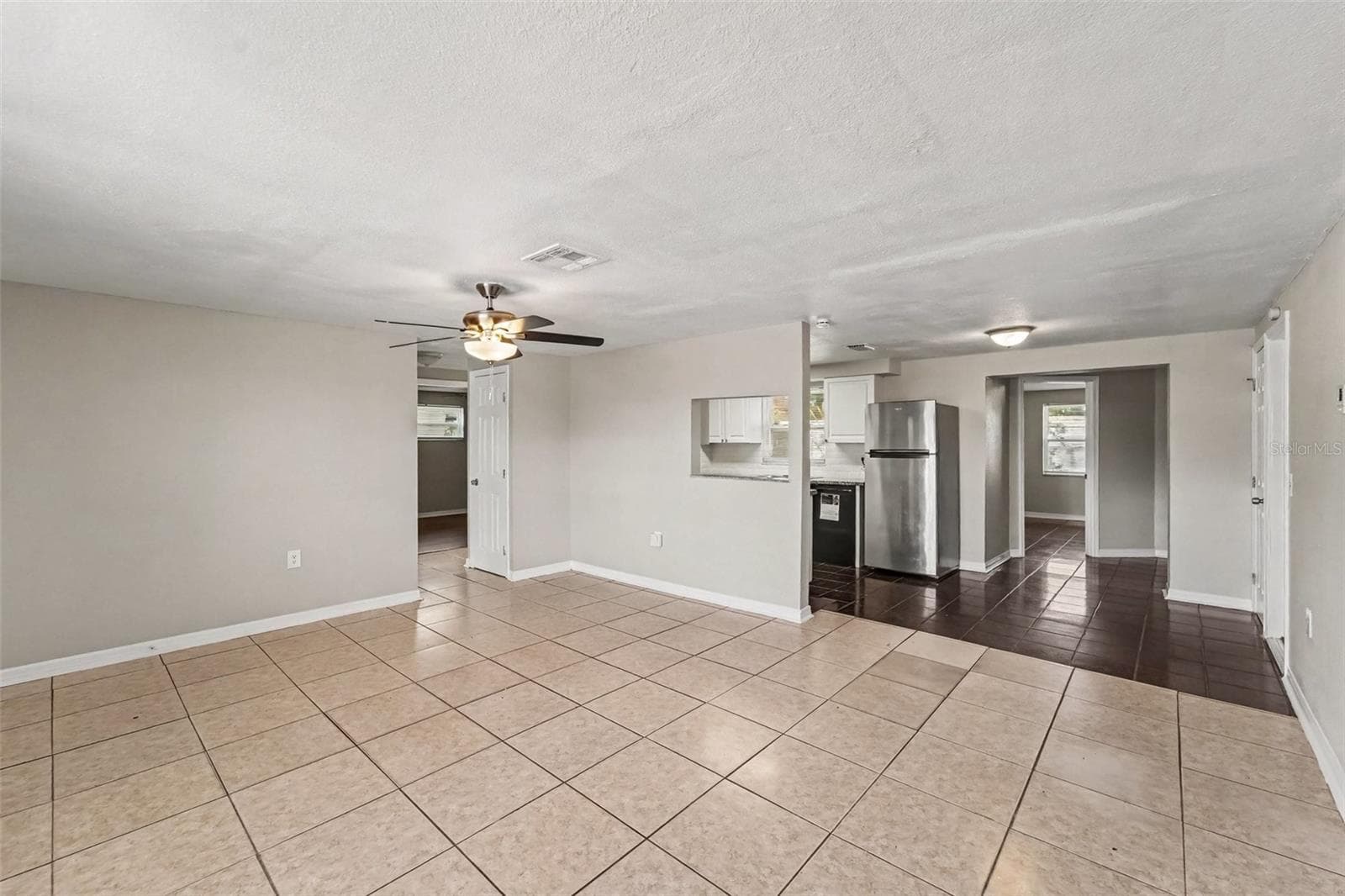 Single Family Residence at 4631 EASTWOOD LN, HOLIDAY, photo 6 of 19