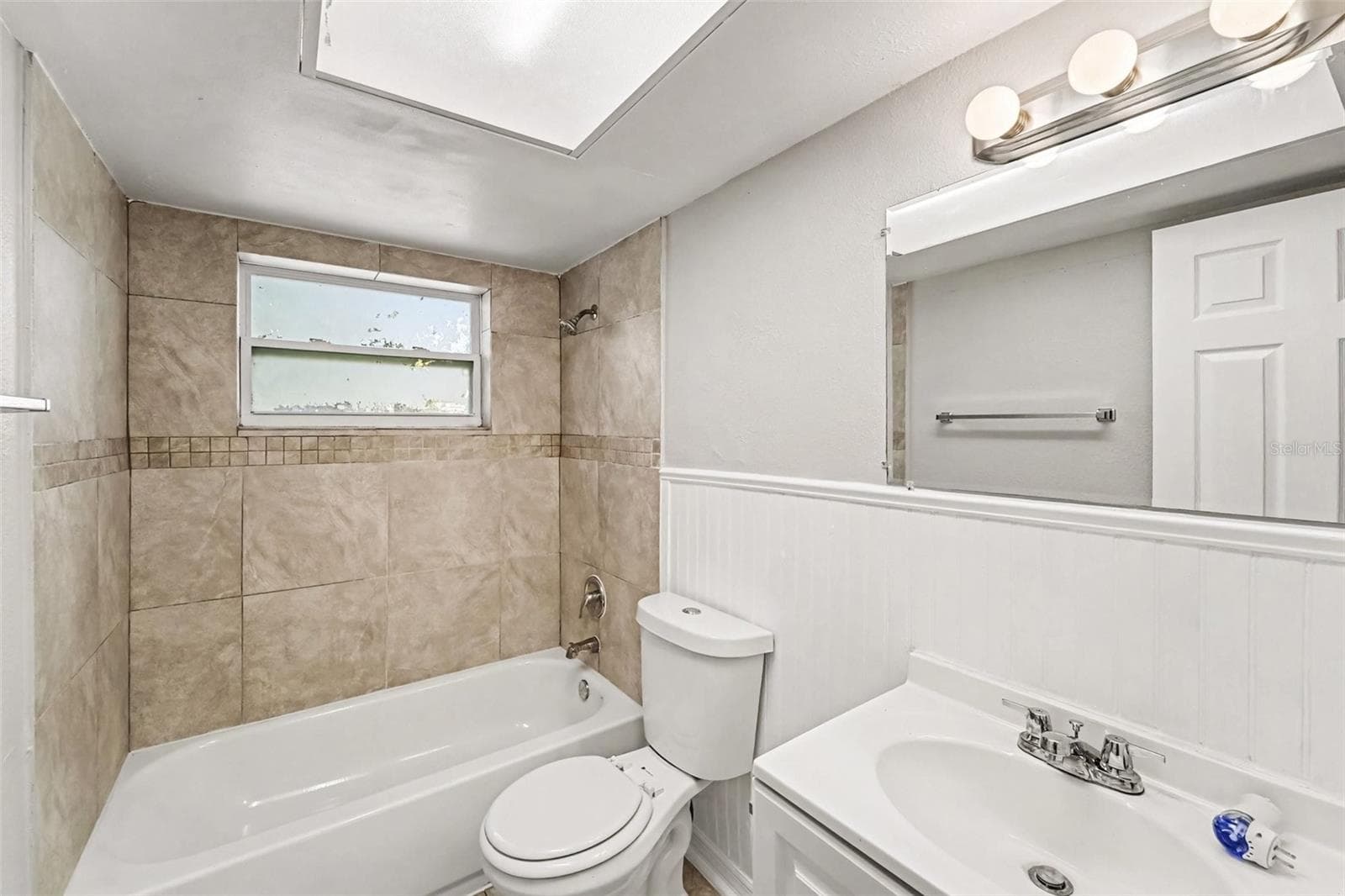Single Family Residence at 4631 EASTWOOD LN, HOLIDAY, photo 15 of 19