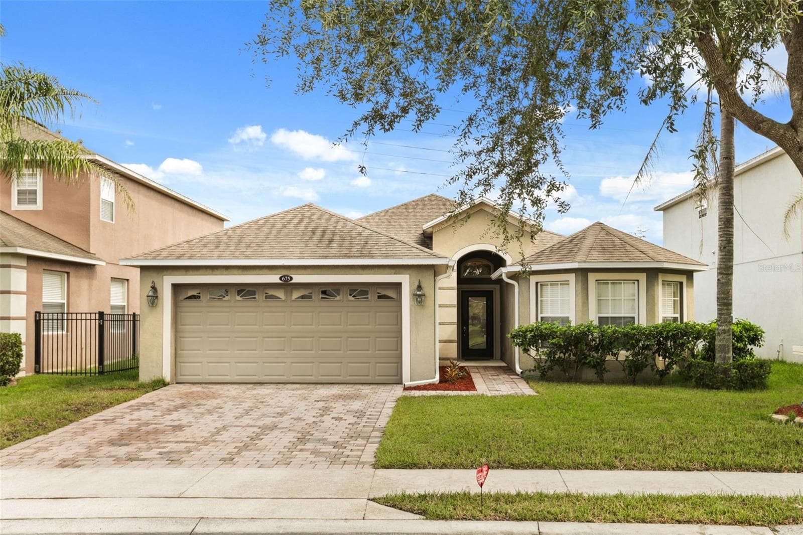 675 BROOKESHIRE DR