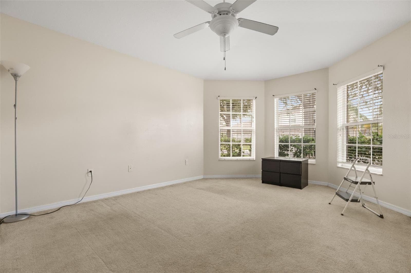 Single Family Residence at 675 BROOKESHIRE DR, DAVENPORT, photo 11 of 42