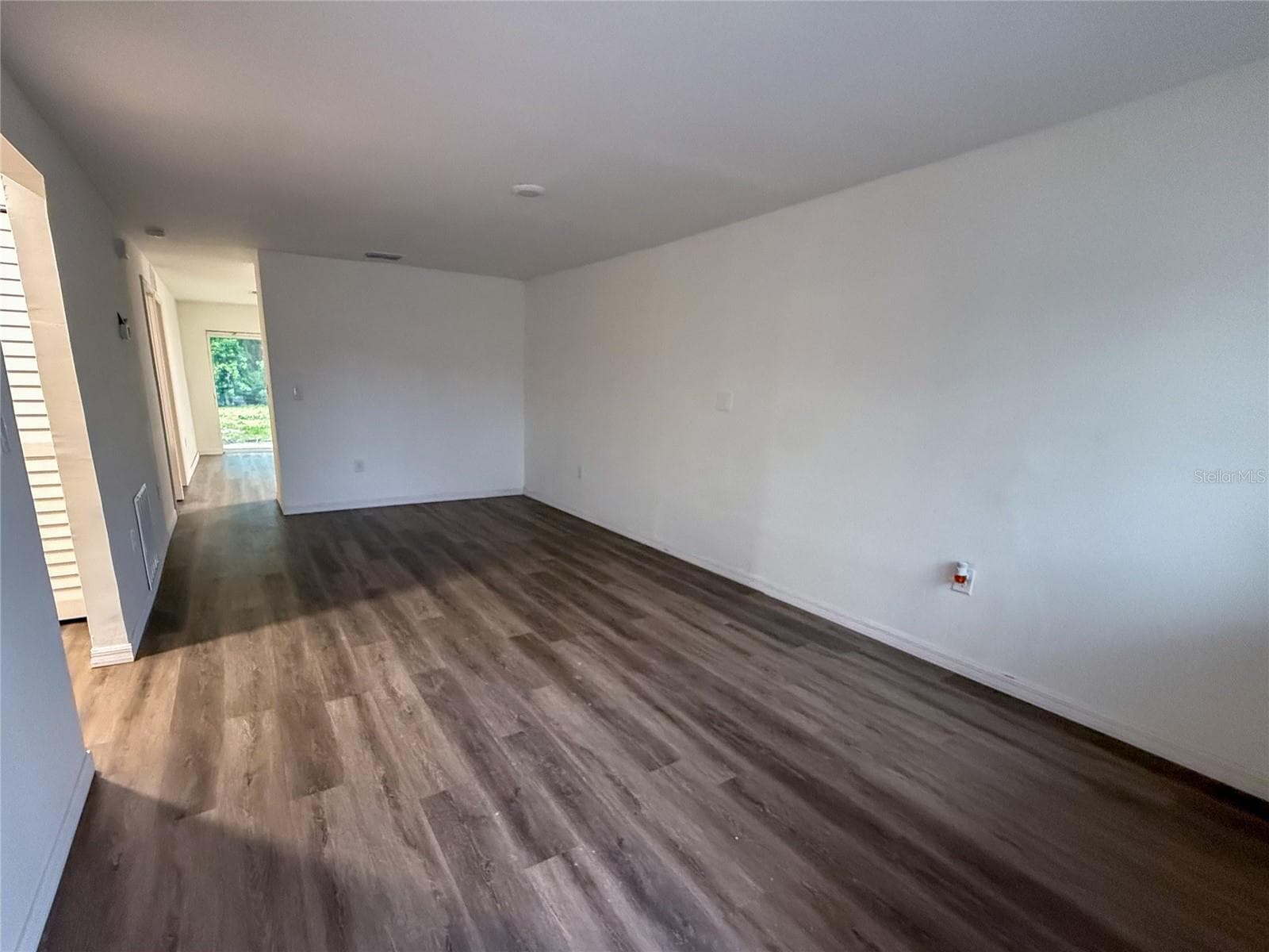 LIVING ROOM - 4405 CONTINENTAL BLVD, ORLANDO