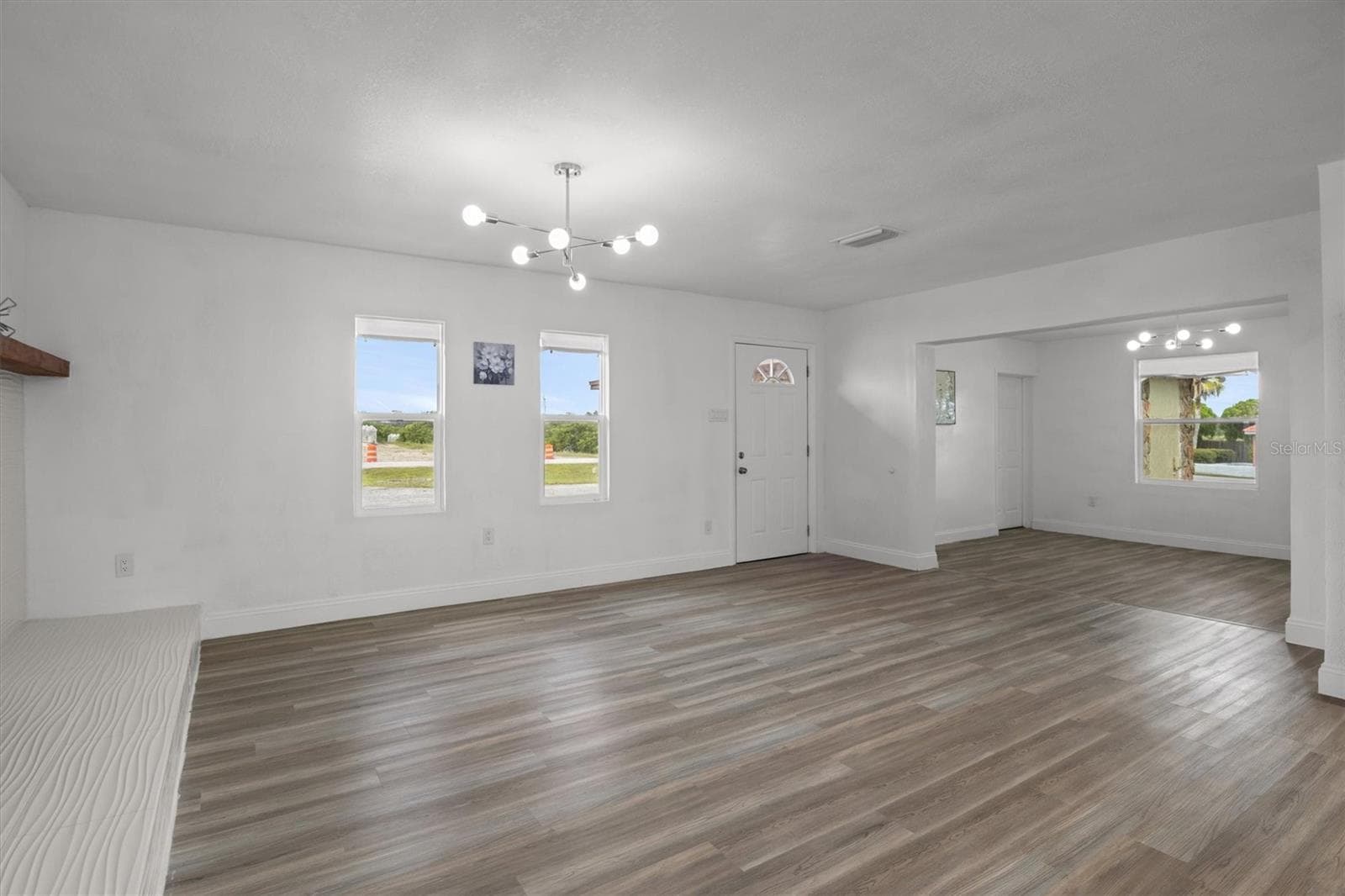 Family Room - 8812 OAKWOOD DR, LAKE WALES
