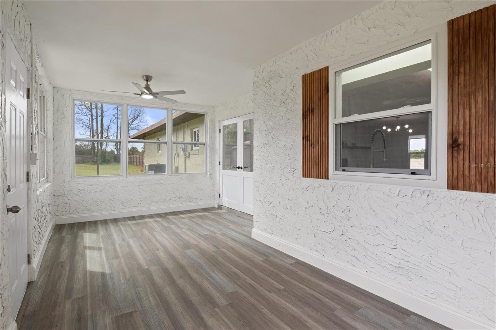 Florida Room - 8812 OAKWOOD DR, LAKE WALES