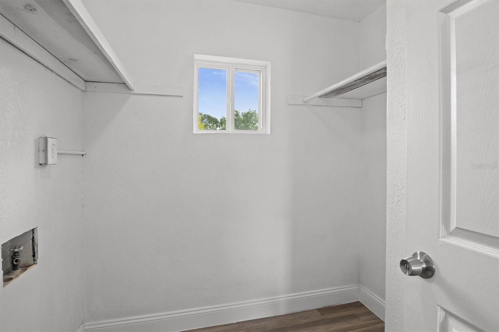 Laundry Room - 8812 OAKWOOD DR, LAKE WALES