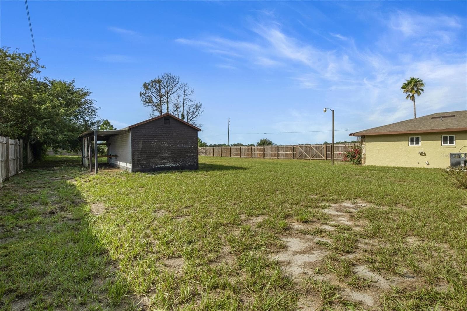 Backyard/Shed - 8812 OAKWOOD DR, LAKE WALES