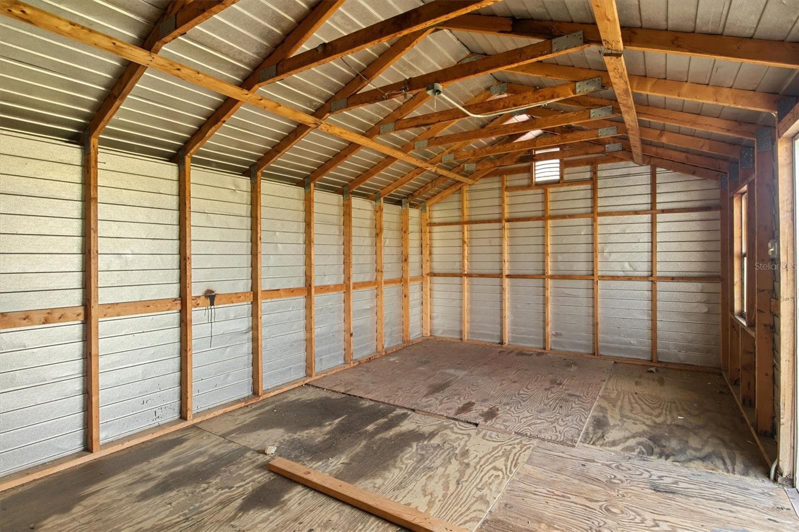 Shed, lots of storage space - 8812 OAKWOOD DR, LAKE WALES