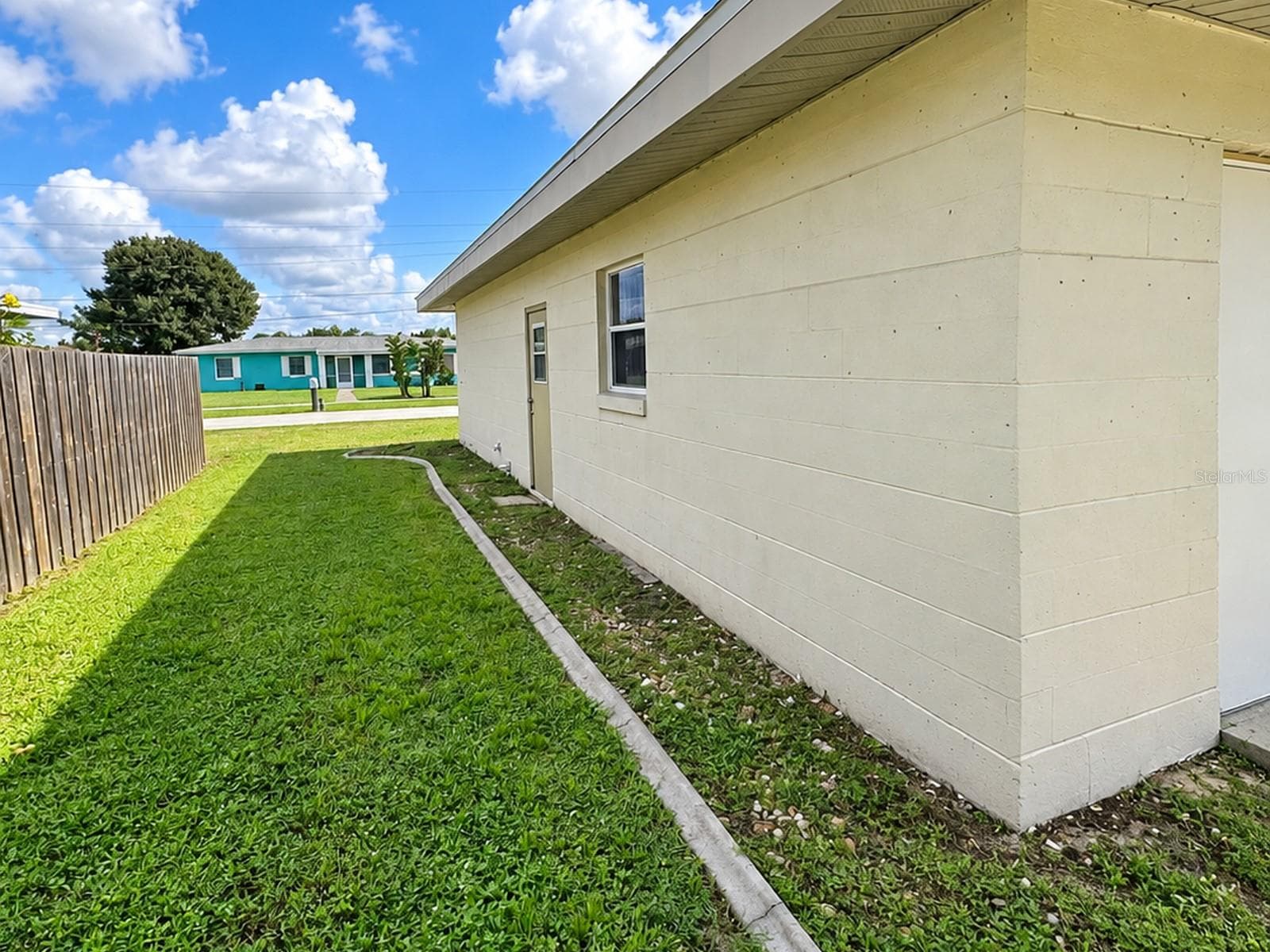 Single Family Residence at 540 SHARON CIR, PORT CHARLOTTE, photo 15 of 17