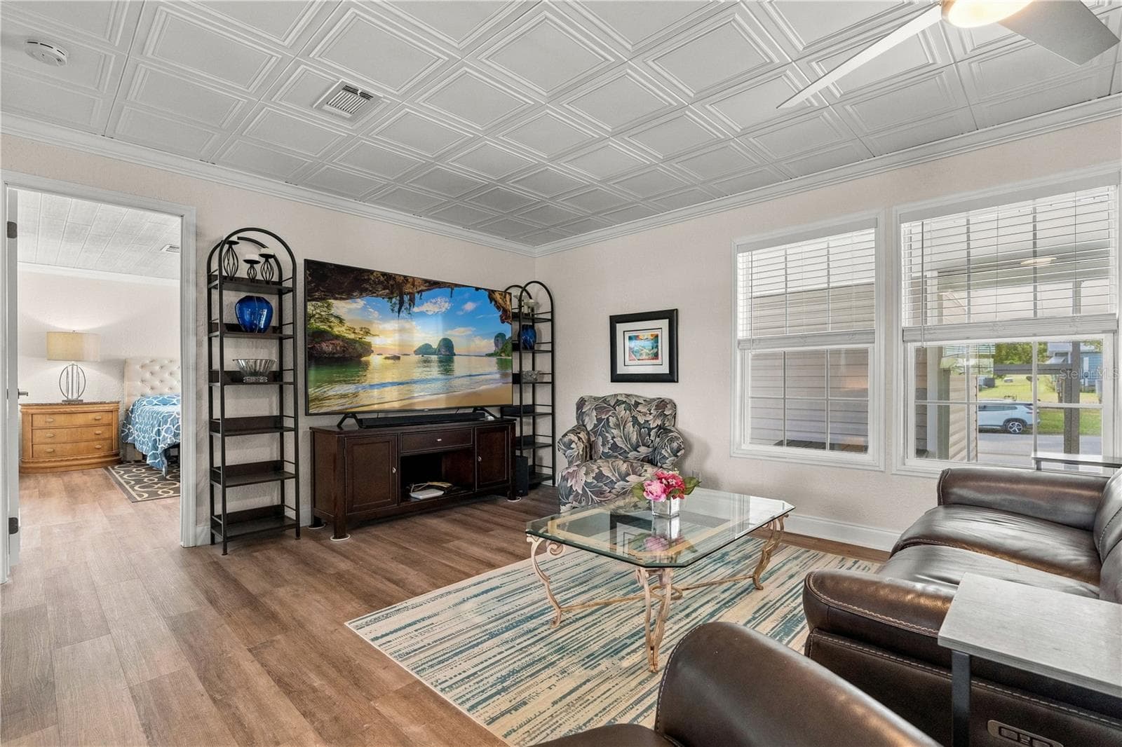 Open Floor Plan Living Room - 2567 CAYMAN CIR #R25, ZELLWOOD