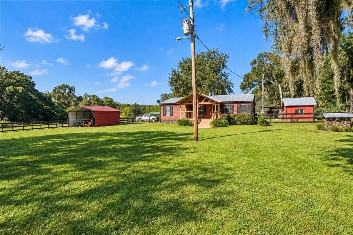 Manufactured Home at 15940 NW 16TH AVE, CITRA, photo 8 of 65