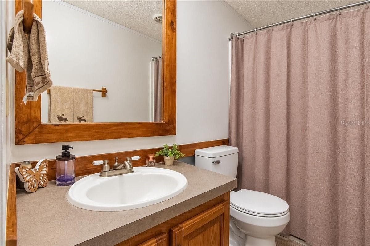 Manufactured Home at 15940 NW 16TH AVE, CITRA, photo 31 of 65