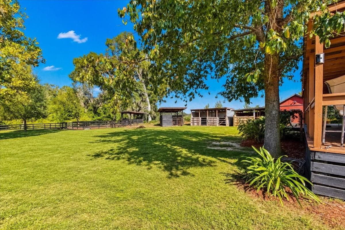 Manufactured Home at 15940 NW 16TH AVE, CITRA, photo 37 of 65