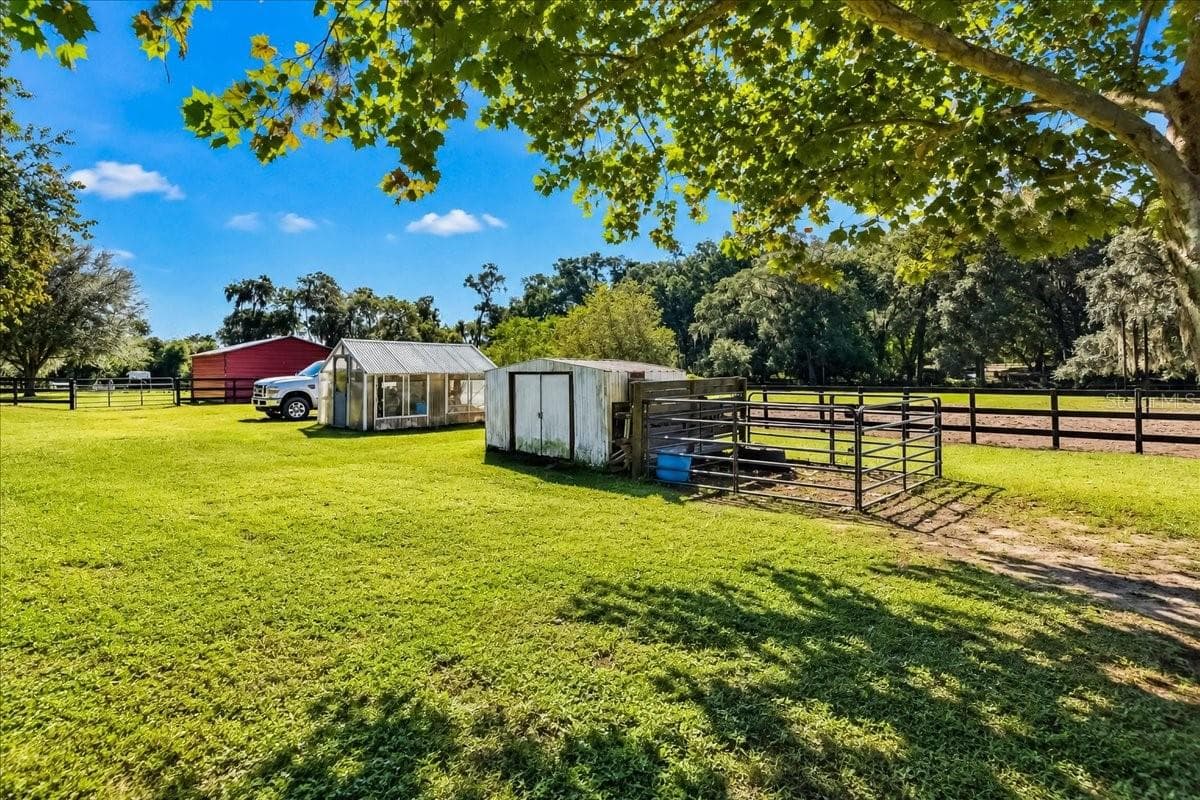 Manufactured Home at 15940 NW 16TH AVE, CITRA, photo 43 of 65