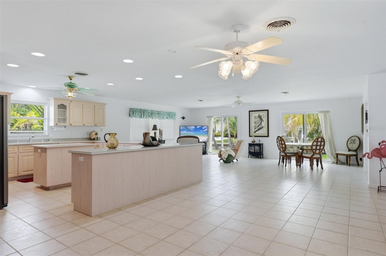 Single Family Residence at 545 GASPAR DR, PLACIDA, photo 9 of 51