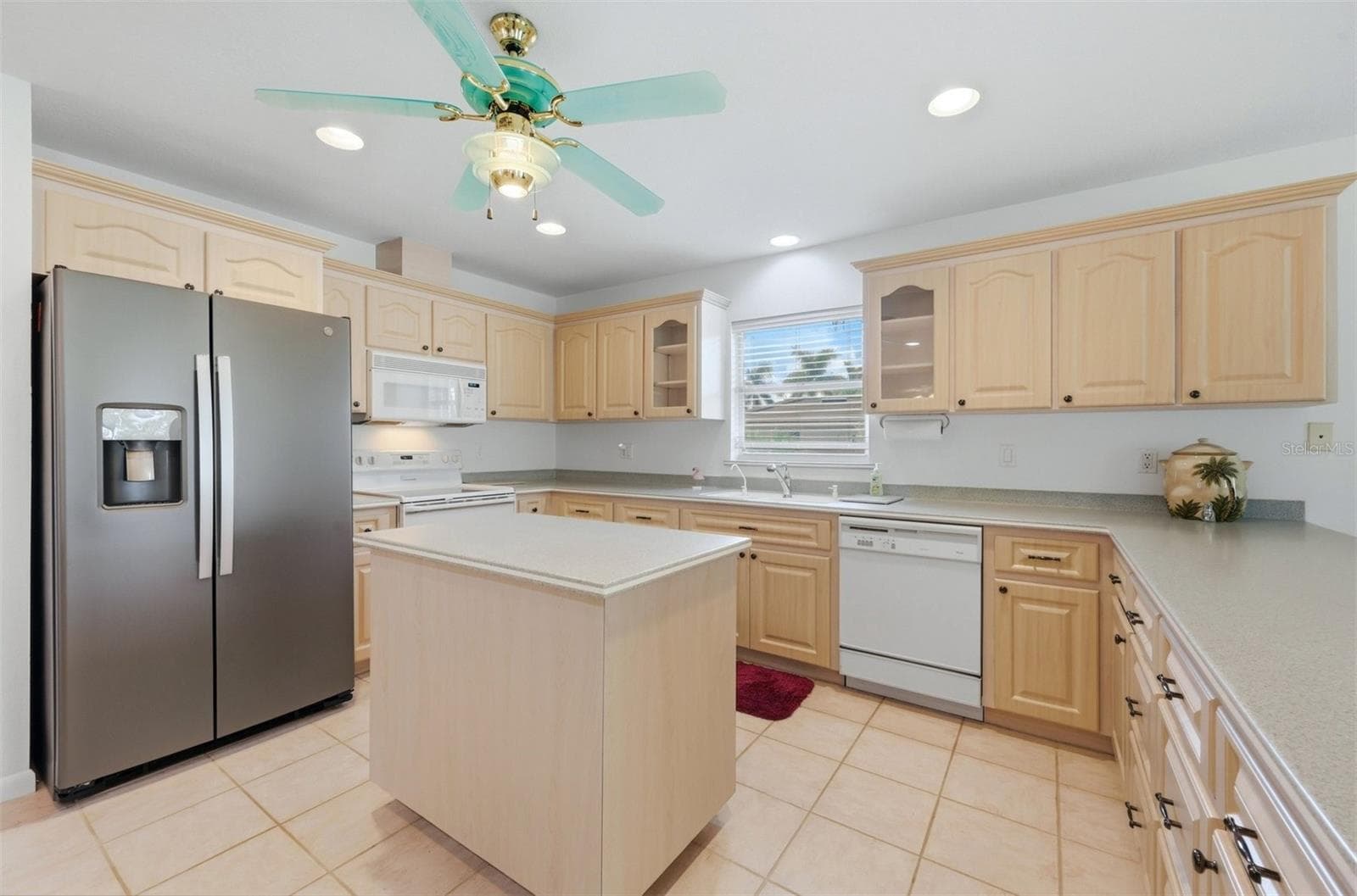 Single Family Residence at 545 GASPAR DR, PLACIDA, photo 11 of 51