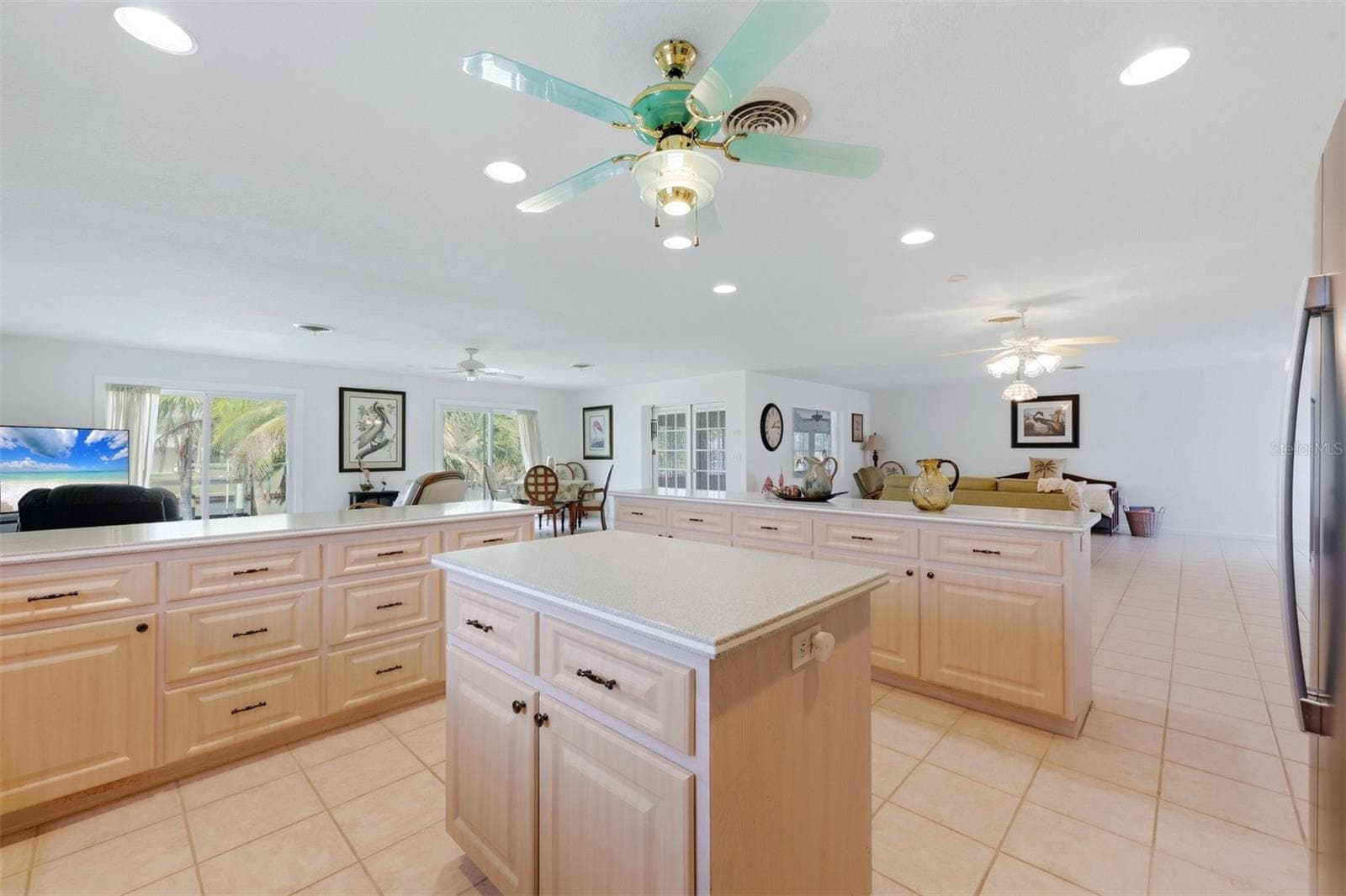 Single Family Residence at 545 GASPAR DR, PLACIDA, photo 13 of 51