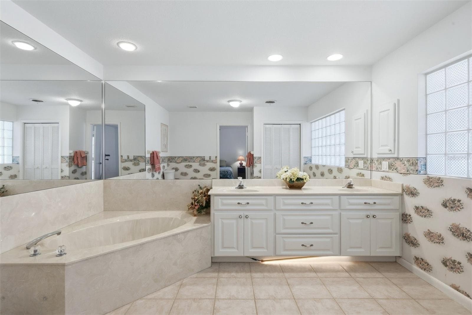 Single Family Residence at 545 GASPAR DR, PLACIDA, photo 23 of 51