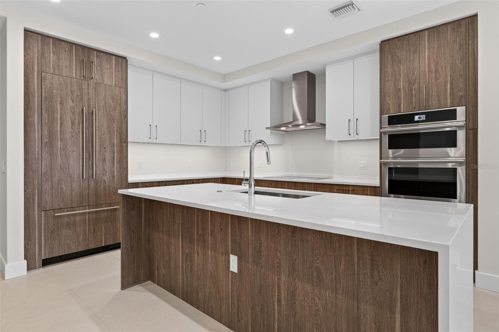 Condominium at 275 1ST AVE S #2603, ST PETERSBURG, photo 5 of 93