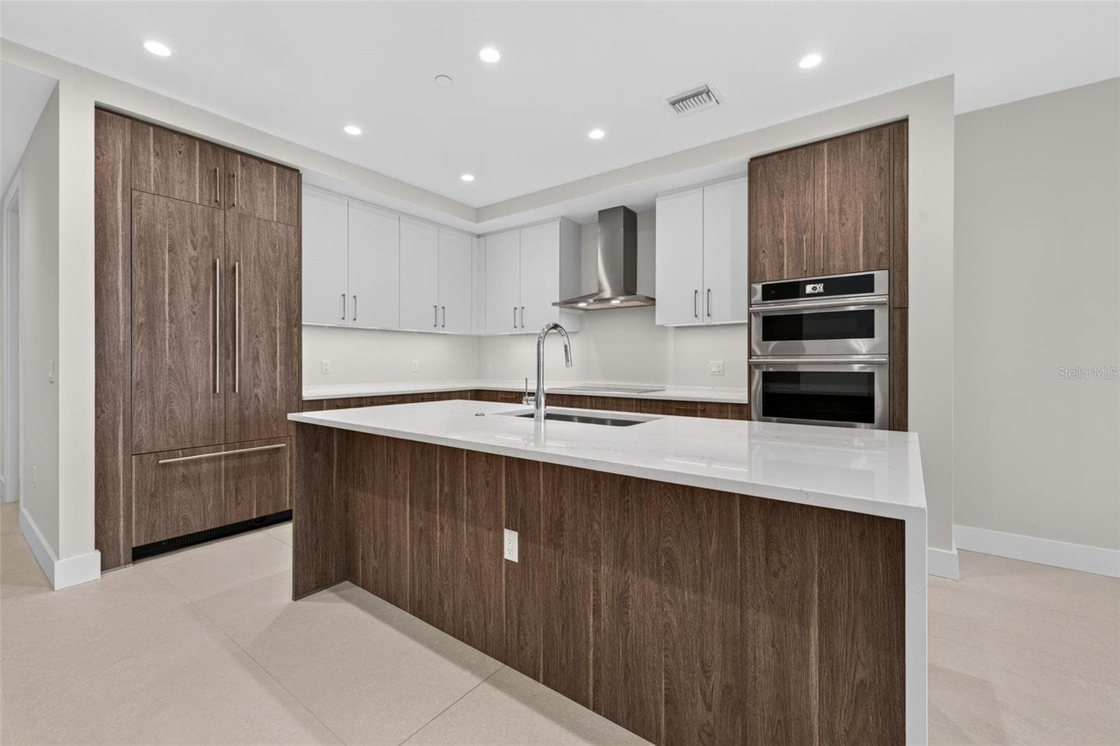 Condominium at 275 1ST AVE S #2603, ST PETERSBURG, photo 6 of 93