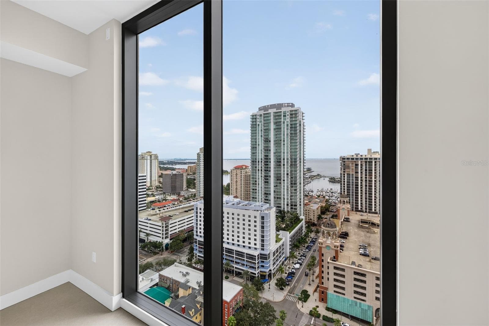 Condominium at 275 1ST AVE S #2603, ST PETERSBURG, photo 21 of 93