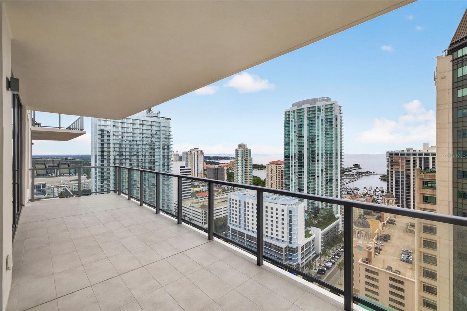 Condominium at 275 1ST AVE S #2603, ST PETERSBURG, photo 32 of 93