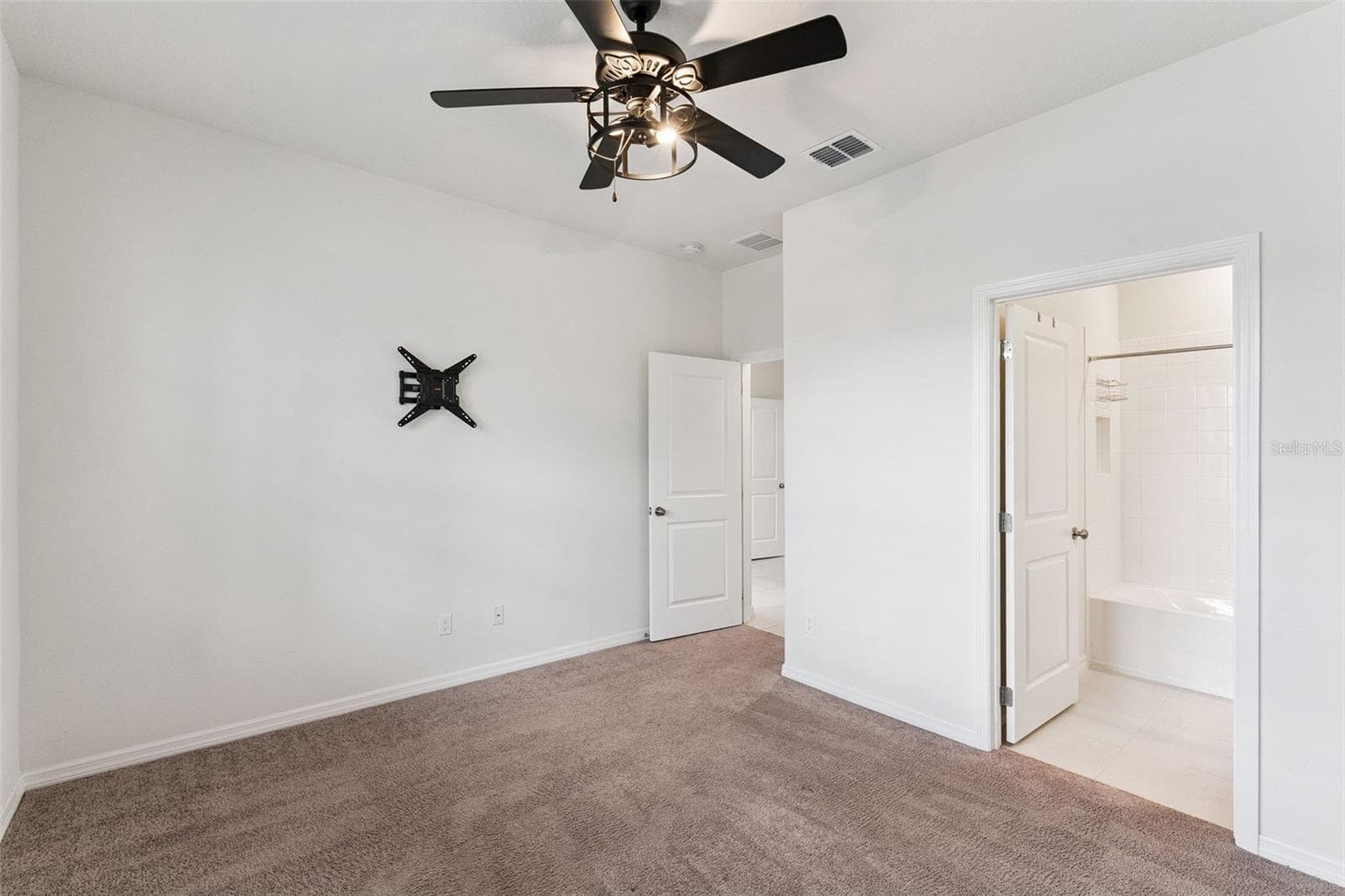 First Floor Bedroom with Ensuite - 4780 TERRACE BLUFF ST, WINTER GARDEN