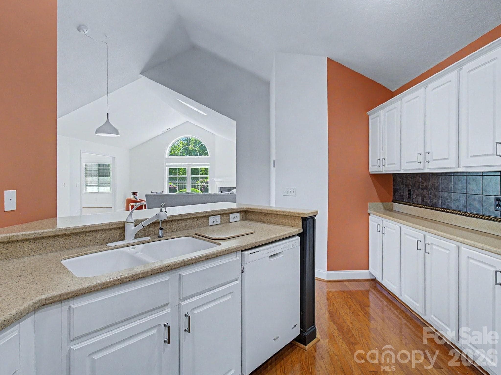 Townhouse at 58 Outlook Circle, Swannanoa, photo 9 of 29