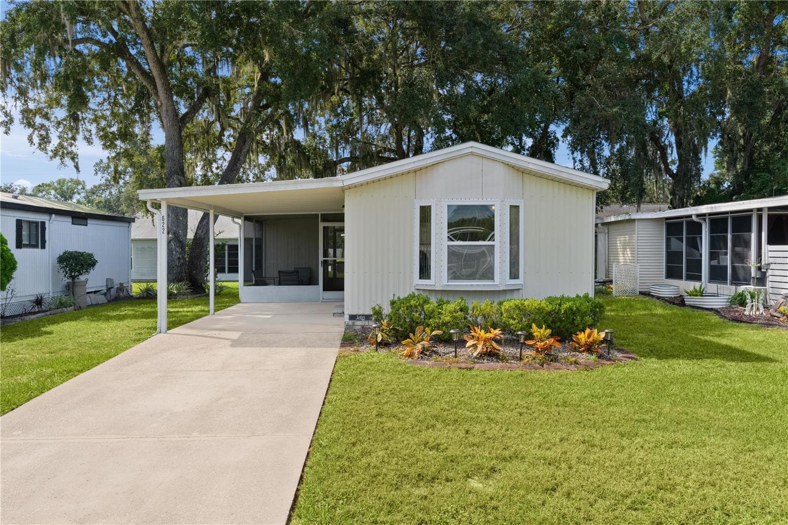 Manufactured Home at 622 COTTAGE PARK LN, LEESBURG, photo 4 of 40