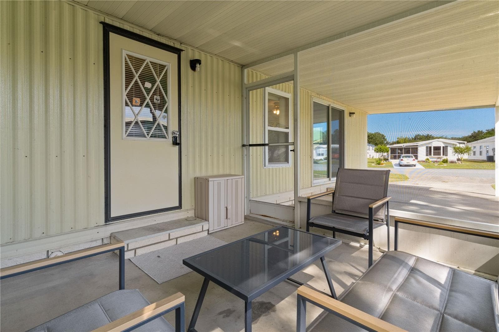 Manufactured Home at 622 COTTAGE PARK LN, LEESBURG, photo 9 of 40