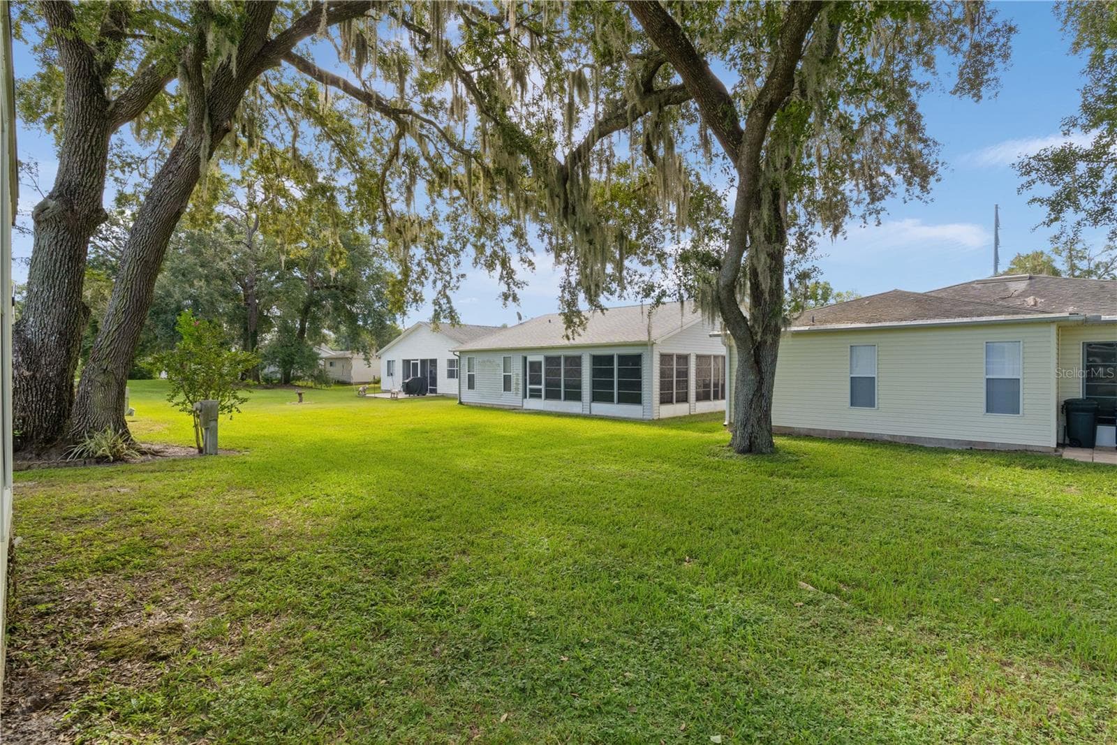 Manufactured Home at 622 COTTAGE PARK LN, LEESBURG, photo 13 of 40