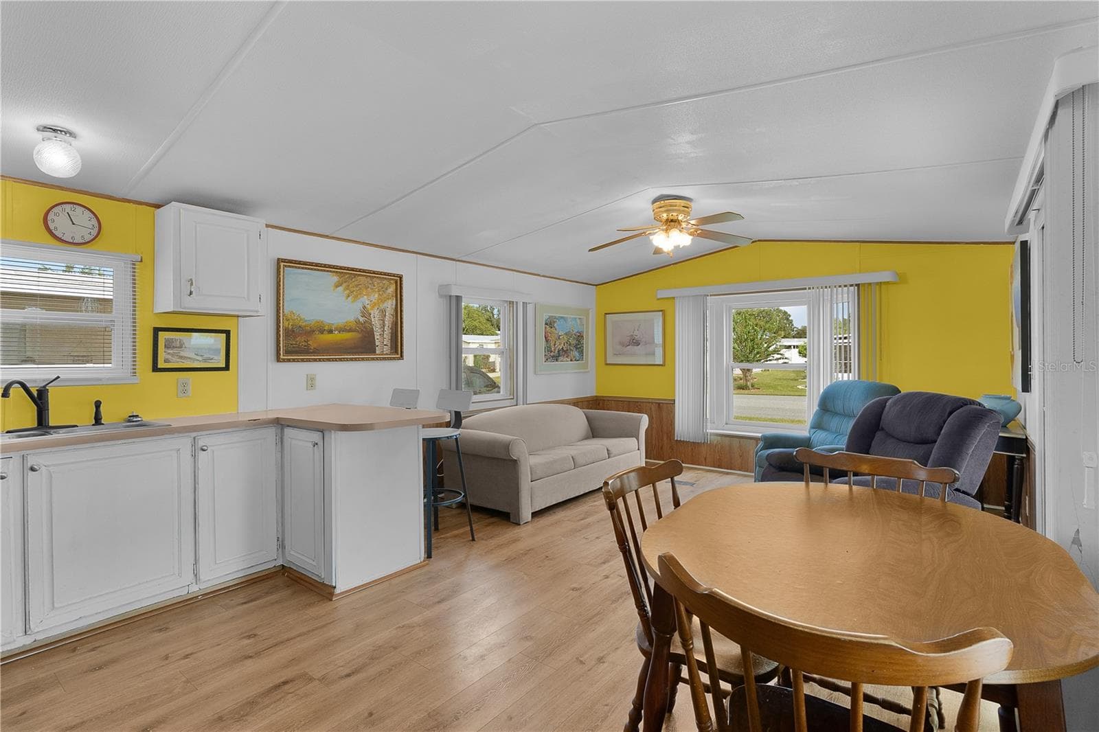 Manufactured Home at 622 COTTAGE PARK LN, LEESBURG, photo 14 of 40