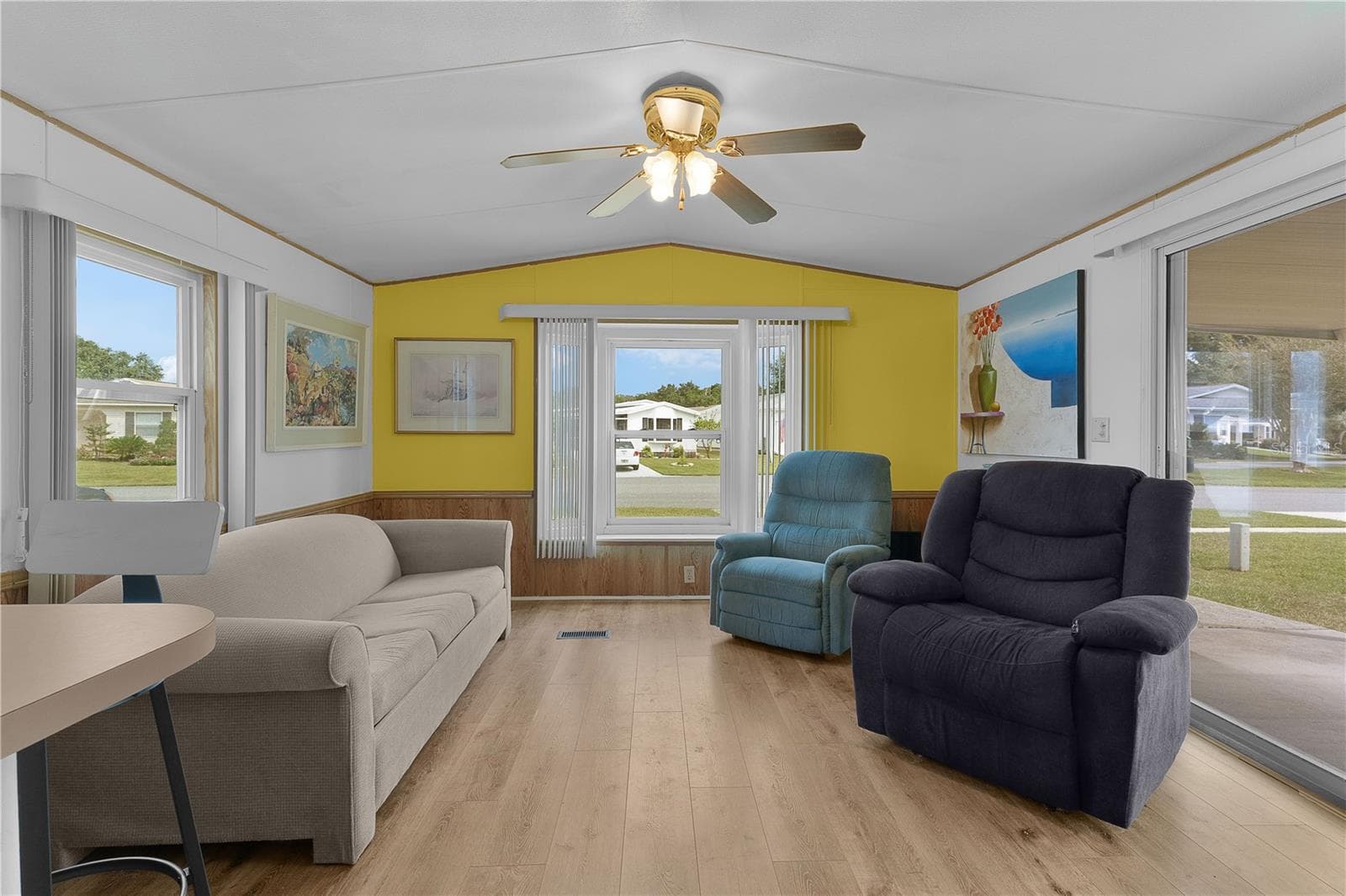 Manufactured Home at 622 COTTAGE PARK LN, LEESBURG, photo 19 of 40