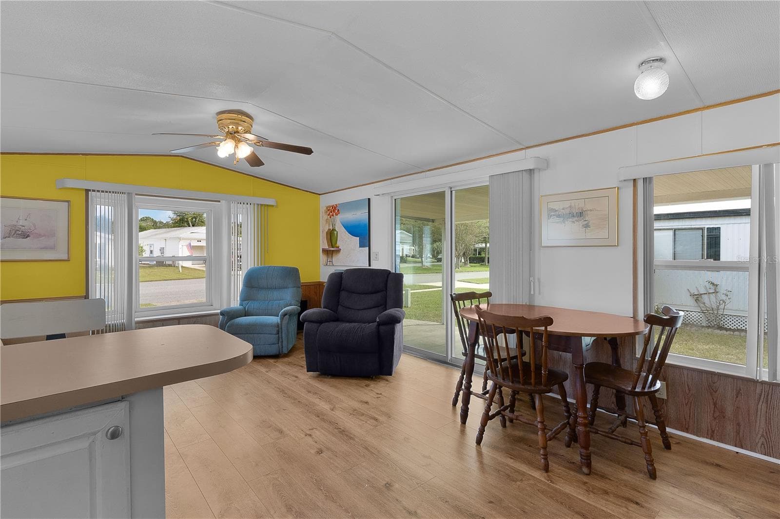 Manufactured Home at 622 COTTAGE PARK LN, LEESBURG, photo 21 of 40