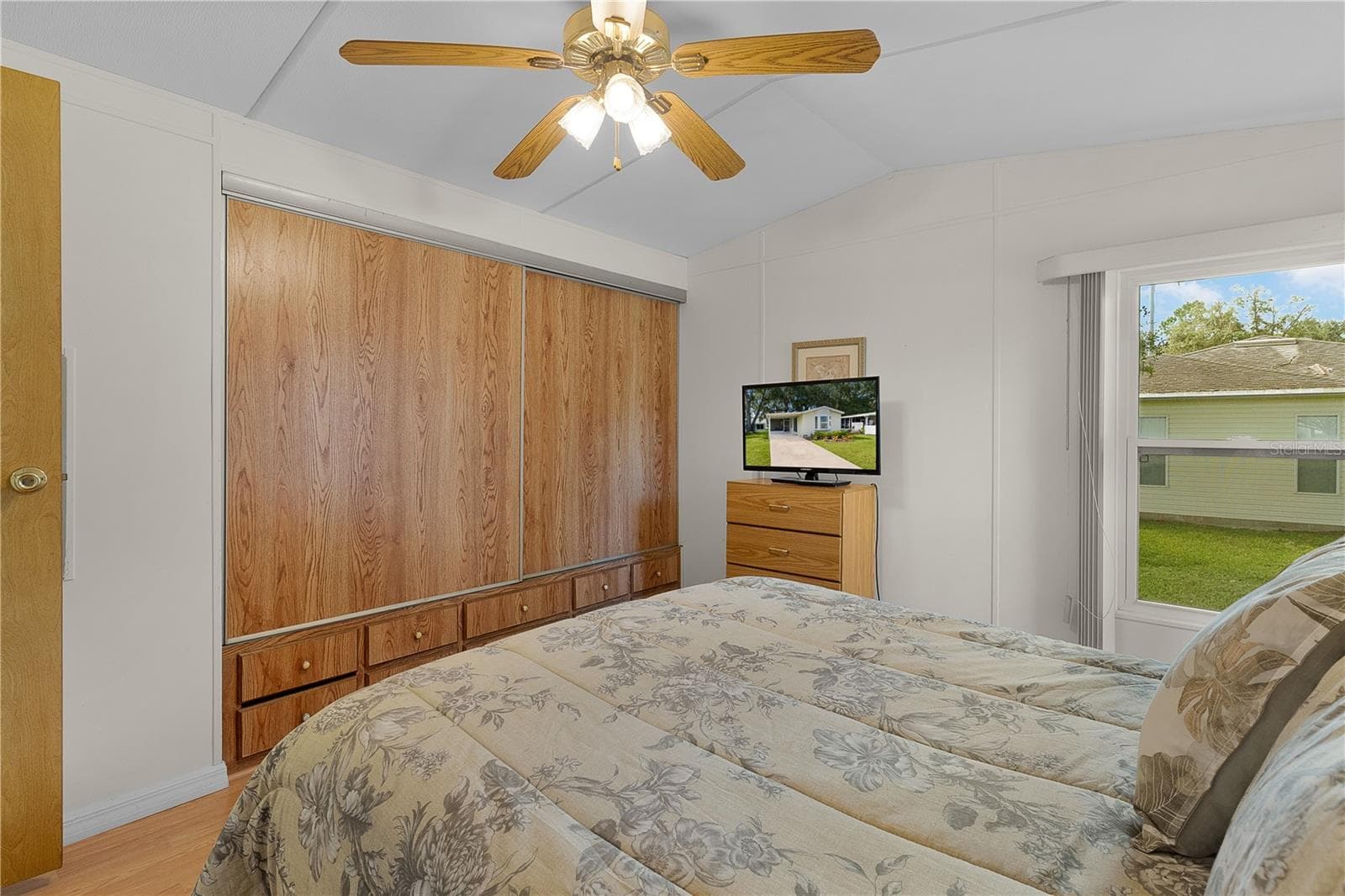 Manufactured Home at 622 COTTAGE PARK LN, LEESBURG, photo 27 of 40