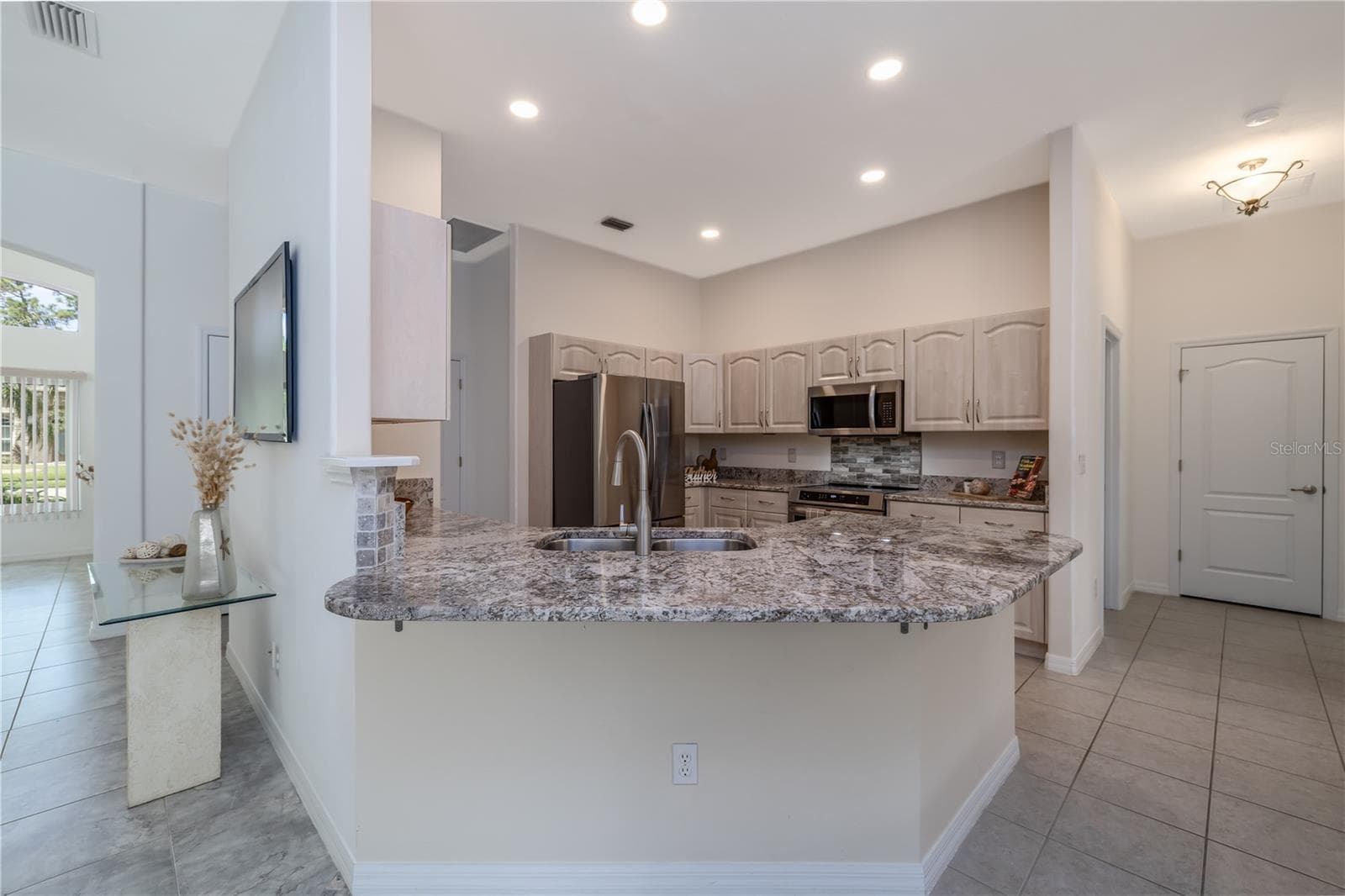 Single Family Residence at 108 GREY DAPPLE WAY, ORMOND BEACH, photo 12 of 39