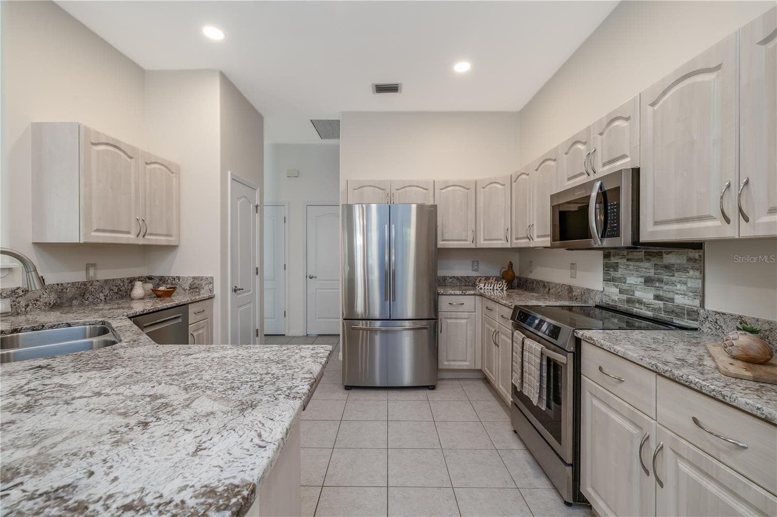 Single Family Residence at 108 GREY DAPPLE WAY, ORMOND BEACH, photo 13 of 39