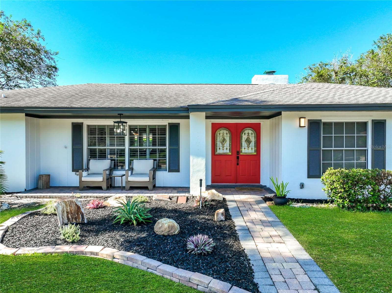 161 WHITE OAK CIR