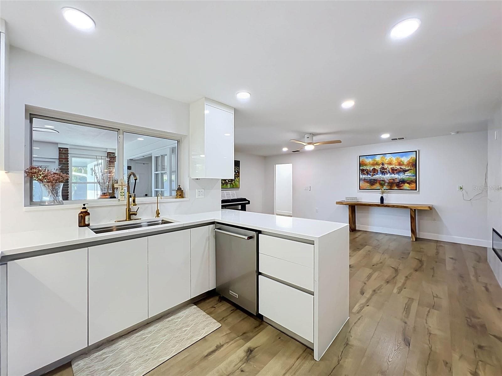 Single Family Residence at 161 WHITE OAK CIR, MAITLAND, photo 15 of 54