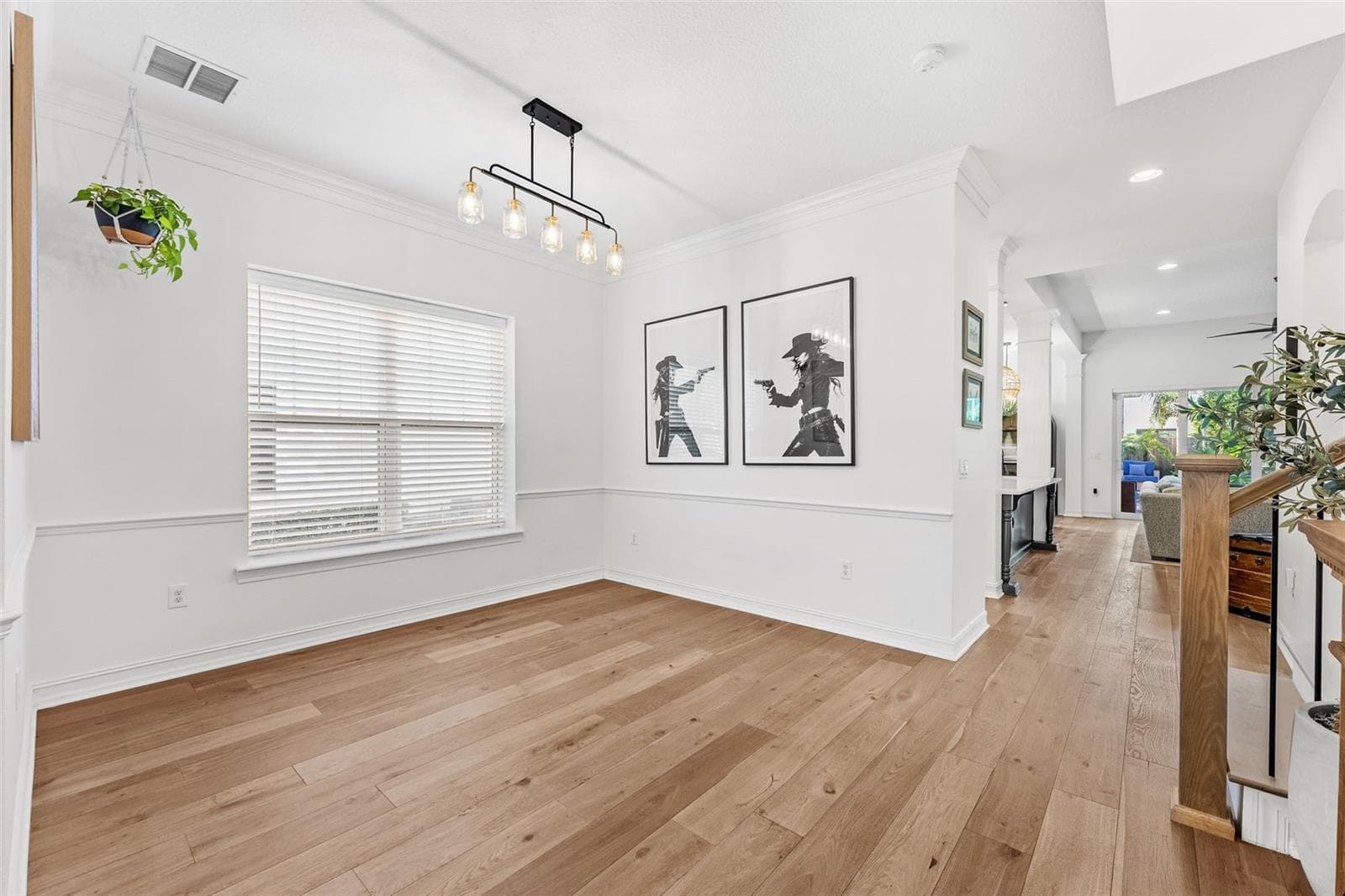 Single Family Residence at 1018 W HARVARD ST, ORLANDO, photo 10 of 46