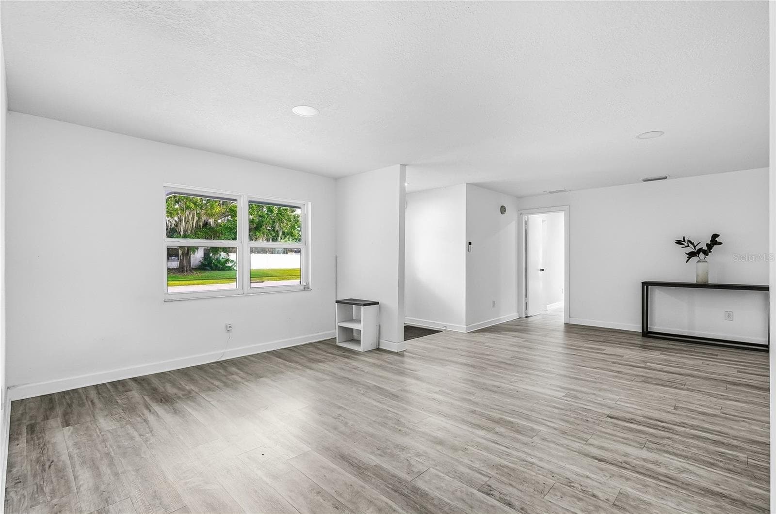 Single Family Residence at 4206 WINDTREE DR, TAMPA, photo 10 of 53