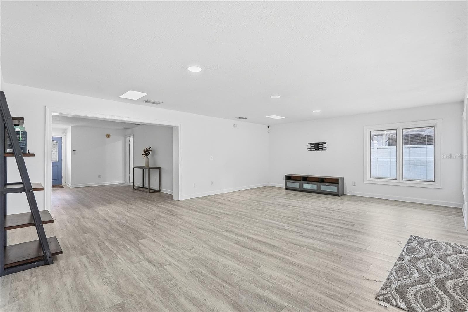Single Family Residence at 4206 WINDTREE DR, TAMPA, photo 16 of 53