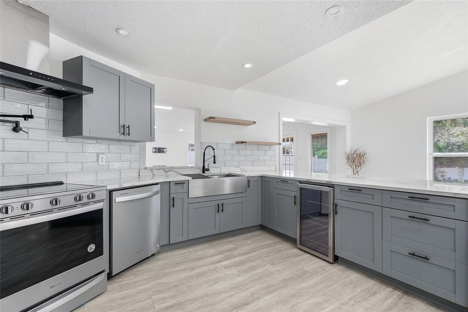 Single Family Residence at 4206 WINDTREE DR, TAMPA, photo 25 of 53