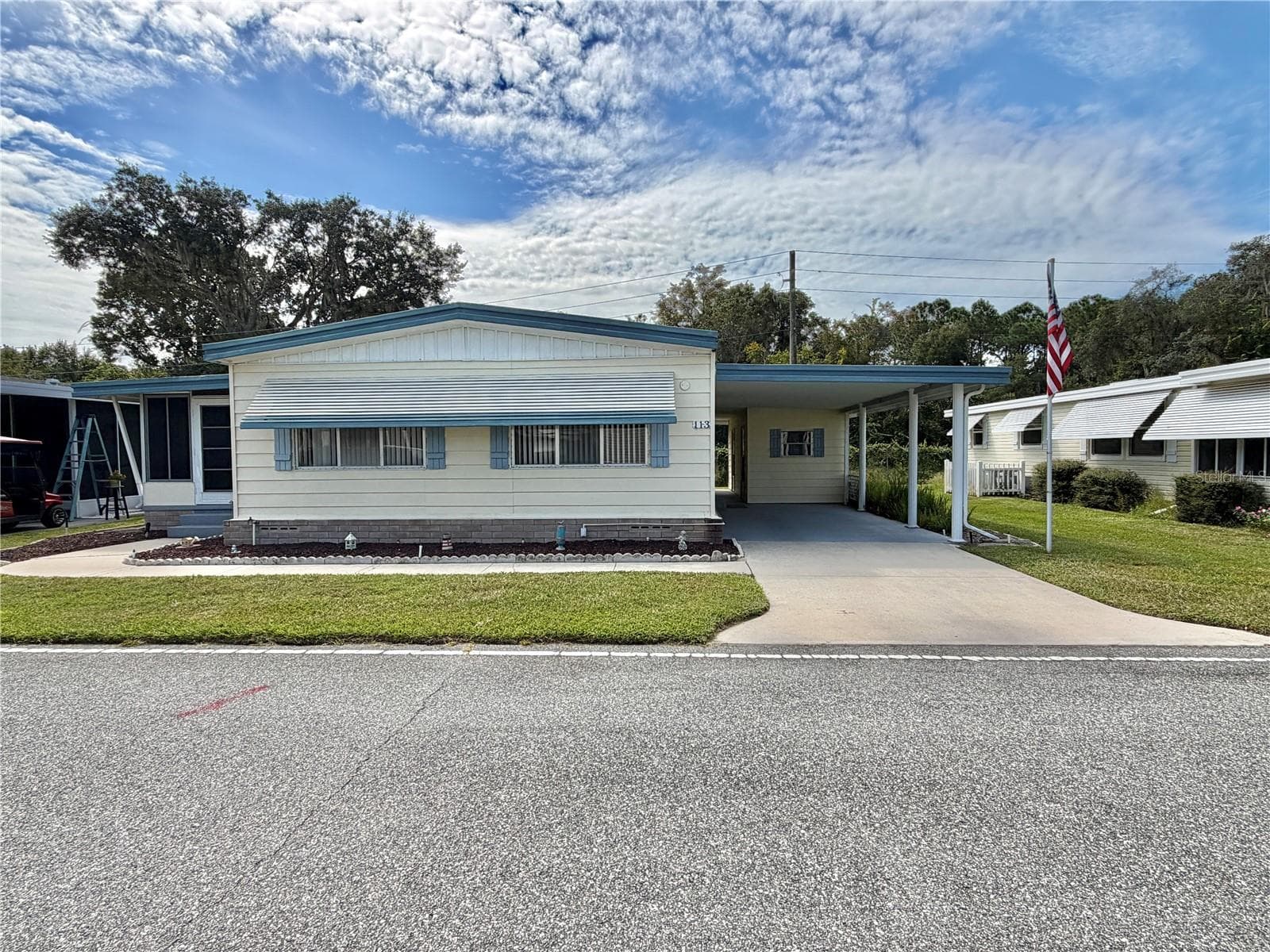113 PYRACANTHA LN